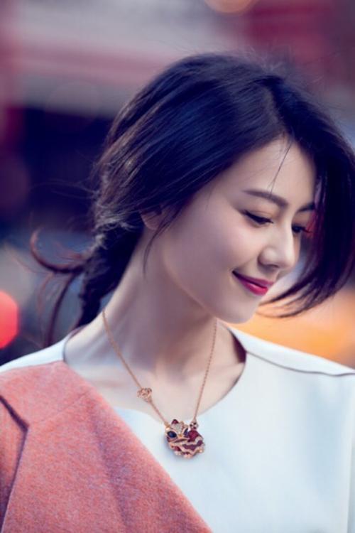 美女明星